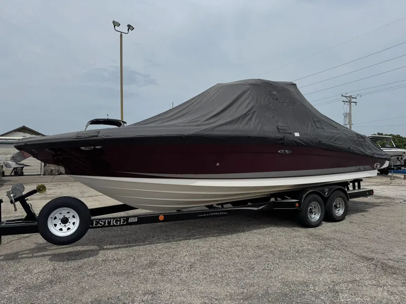 Slide: The Image of Sea Ray 270 SLX 2011 - 8