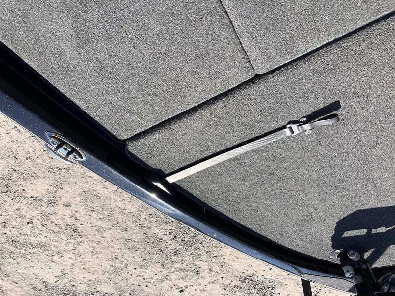 Slide: The Image of Skeeter ZX200 2019 - 29