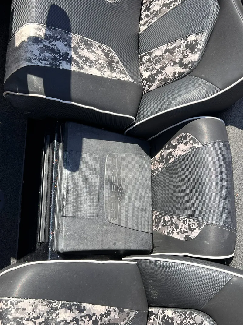 Slide: The Image of Skeeter ZX200 2019 - 40