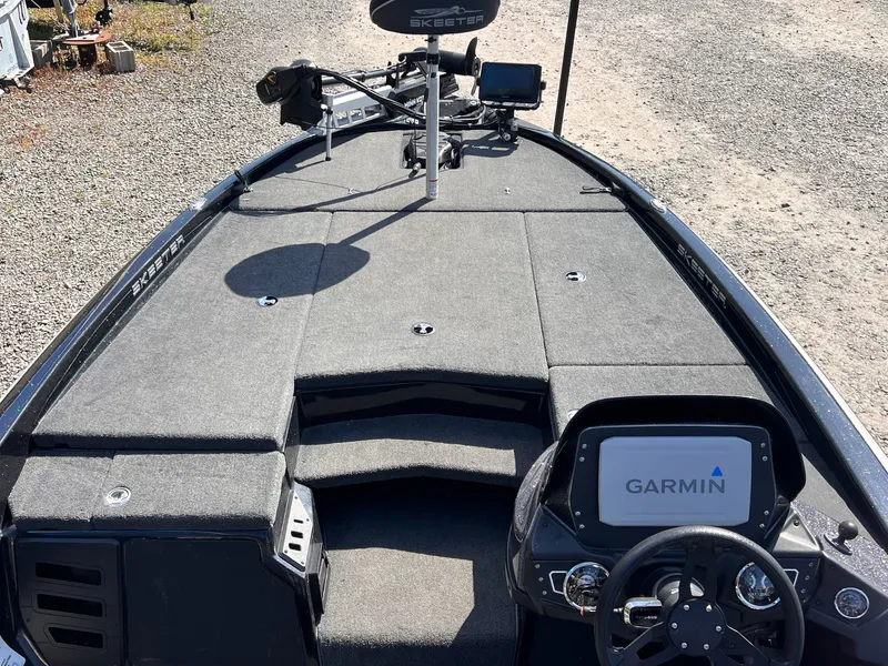 Slide: The Image of Skeeter ZX200 2019 - 43