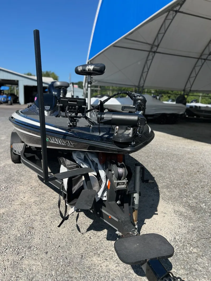 Slide: The Image of Skeeter ZX200 2019 - 45