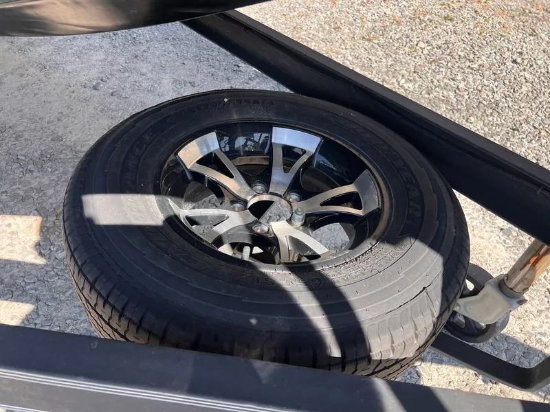 Slide: The Image of Skeeter ZX200 2019 - 5