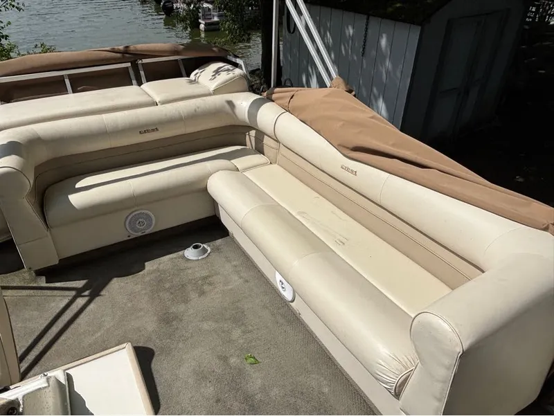 Slide: The Image of Crest Crest II 2000 - 18