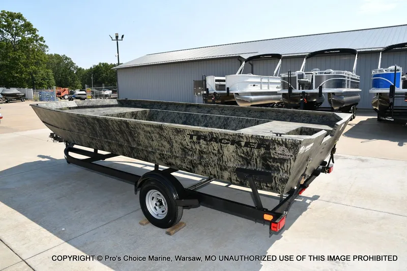 Slide: The Image of Tracker Grizzly 2072 Jon 2026 - 12