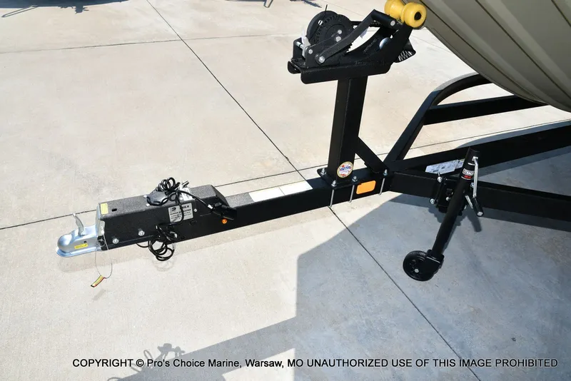 Slide: The Image of Tracker Grizzly 2072 Jon 2026 - 15