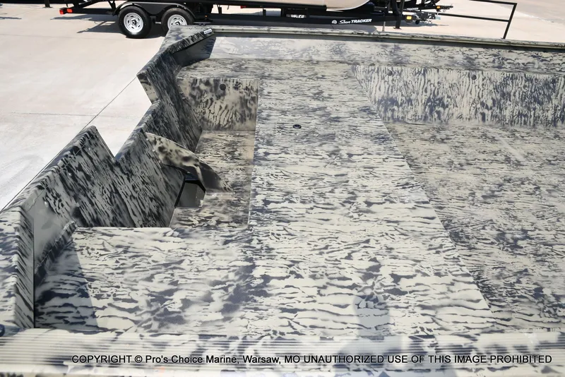 Slide: The Image of Tracker Grizzly 2072 Jon 2026 - 20