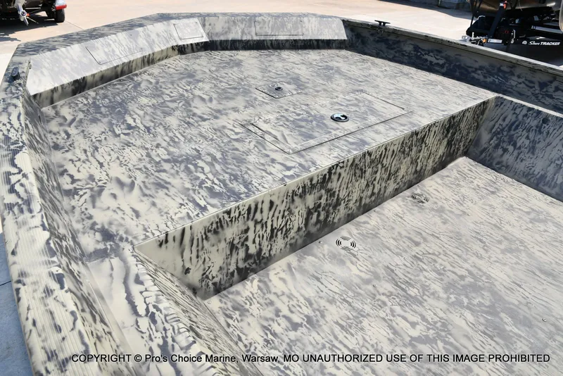 Slide: The Image of Tracker Grizzly 2072 Jon 2026 - 25