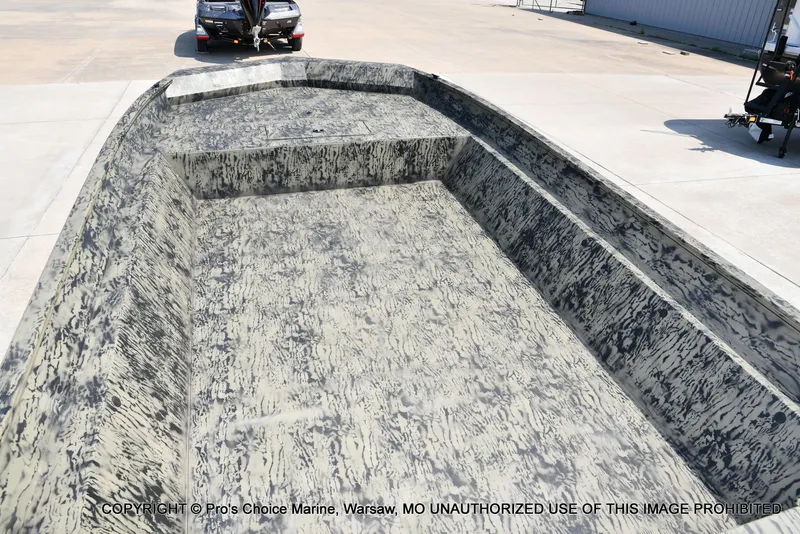 Slide: The Image of Tracker Grizzly 2072 Jon 2026 - 29