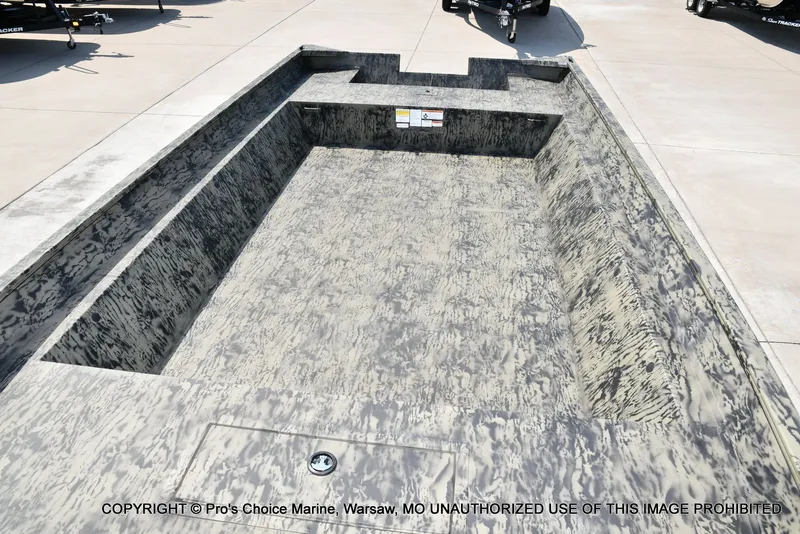 Slide: The Image of Tracker Grizzly 2072 Jon 2026 - 36