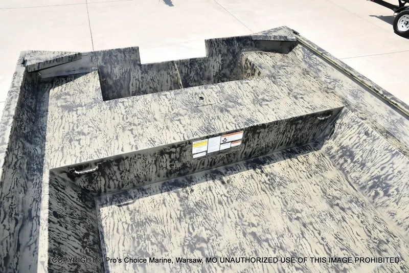 Slide: The Image of Tracker Grizzly 2072 Jon 2026 - 39