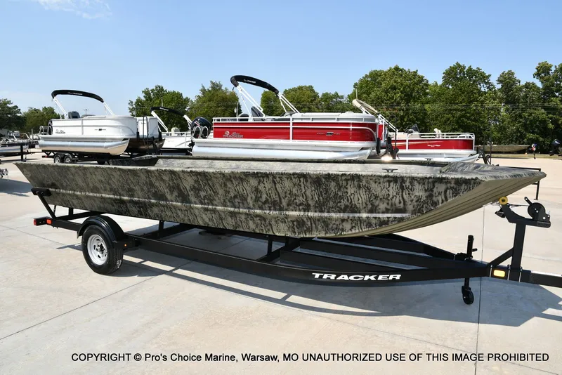 Slide: The Image of Tracker Grizzly 2072 Jon 2026 - 46