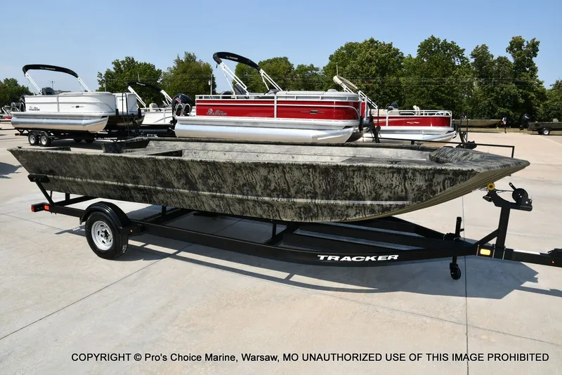 Slide: The Image of Tracker Grizzly 2072 Jon 2026 - 50