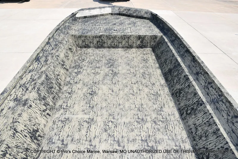 Slide: The Image of Tracker Grizzly 2072 Jon 2026 - 7