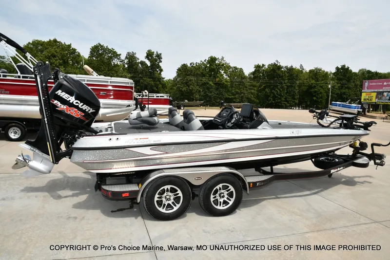 Slide: The Image of Triton 21HP w/250 Pro-XS 2013 - 20