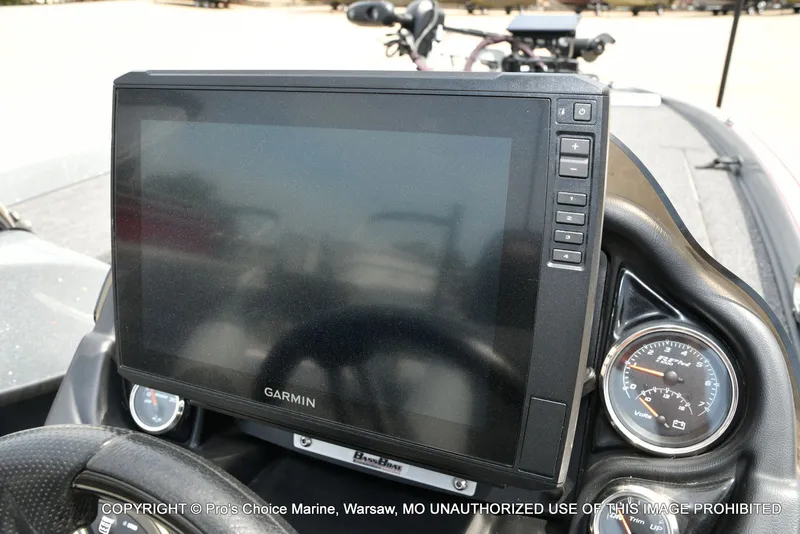 Slide: The Image of Triton 21HP w/250 Pro-XS 2013 - 7