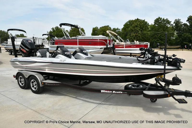Slide: The Image of Triton 21HP w/250 Pro-XS 2013 - 82