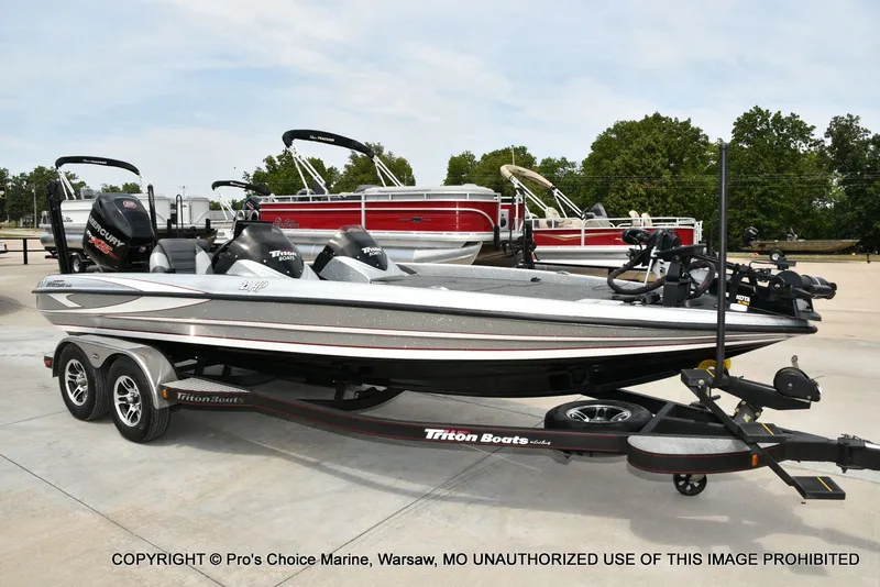 Slide: The Image of Triton 21HP w/250 Pro-XS 2013 - 84