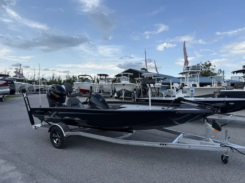 Slide: The Image of Xpress H18 Bass 2026 - 1