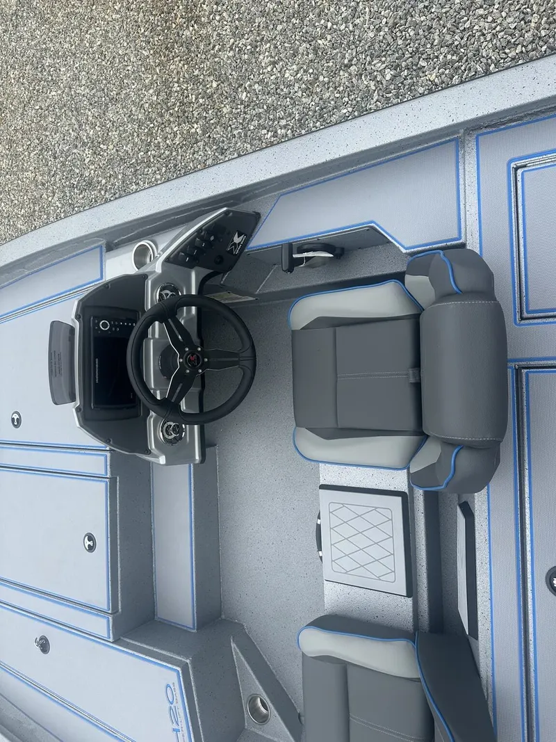 Slide: The Image of Xpress Hyper-Lift Bass Series H20 2026 - 7