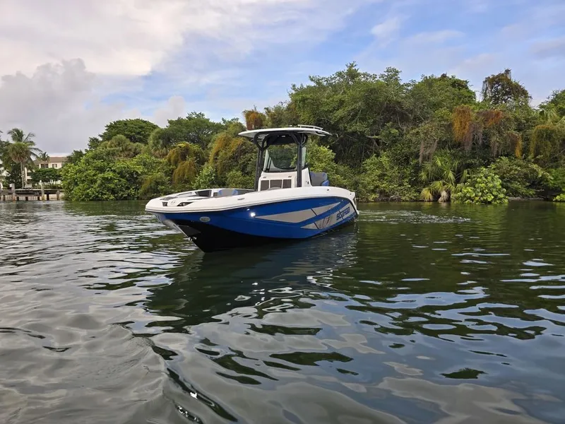 Slide: The Image of Scarab SB255OLX 2026 - 1