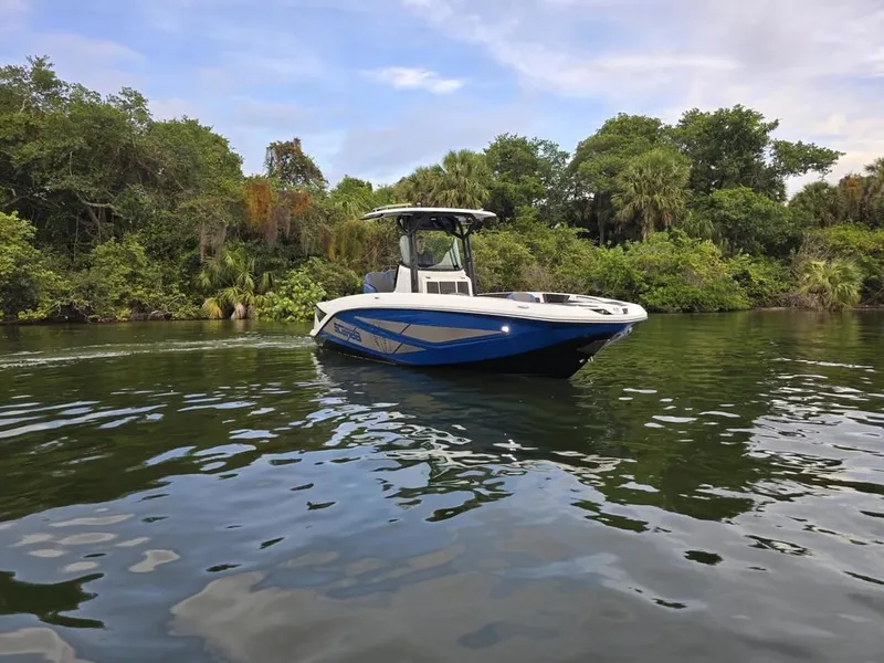 Slide: The Image of Scarab SB255OLX 2026 - 12