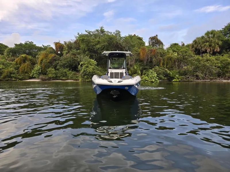 Slide: The Image of Scarab SB255OLX 2026 - 14