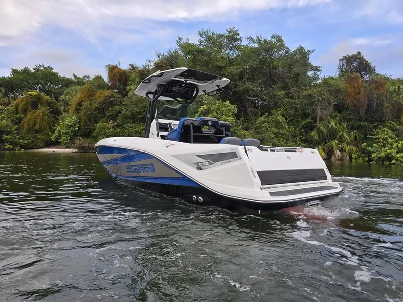 Slide: The Image of Scarab SB255OLX 2026 - 4