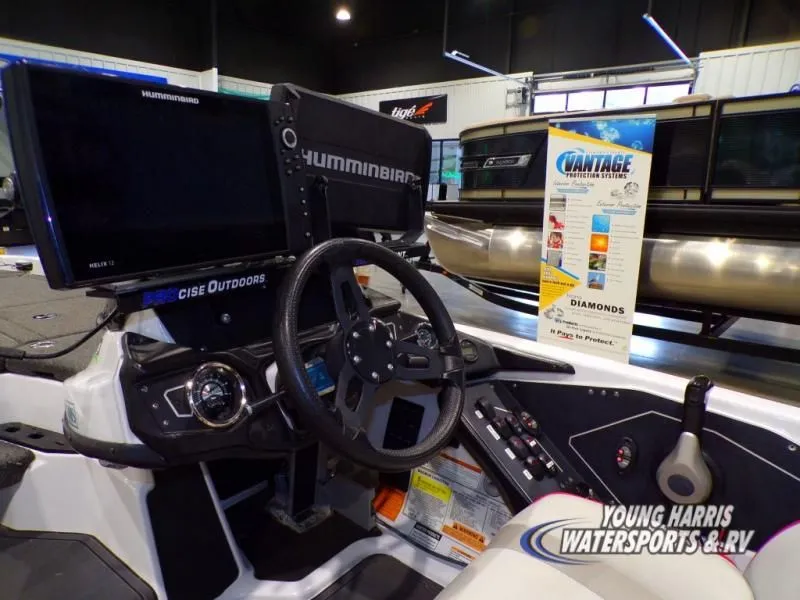 Slide: The Image of Skeeter ZXR20 2021 - 13