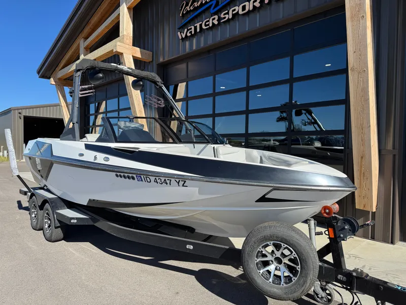 Slide: The Image of Axis T22 2020 - 3