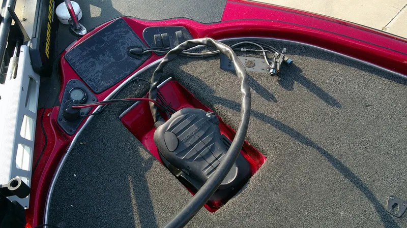 Slide: The Image of Legend Alpha 211 Dcx 2008 - 12