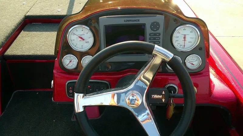 Slide: The Image of Legend Alpha 211 Dcx 2008 - 8