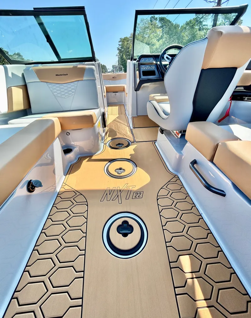 Slide: The Image of MasterCraft NXT22 2026 - 24