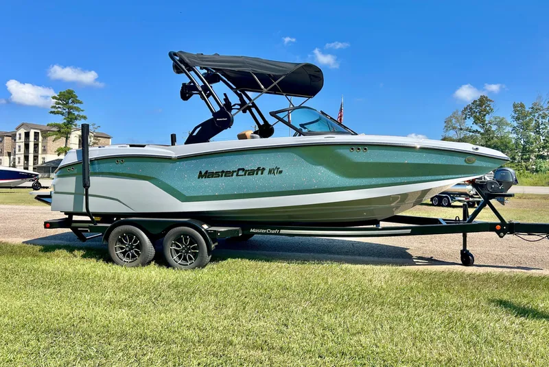 Slide: The Image of MasterCraft NXT22 2026 - 3