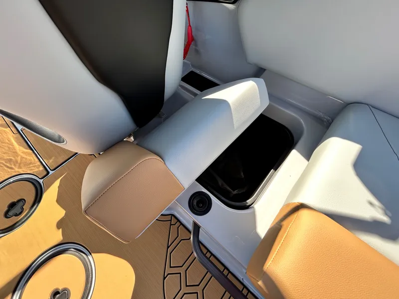 Slide: The Image of MasterCraft NXT22 2026 - 30