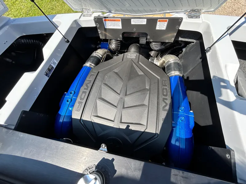 Slide: The Image of MasterCraft NXT22 2026 - 44