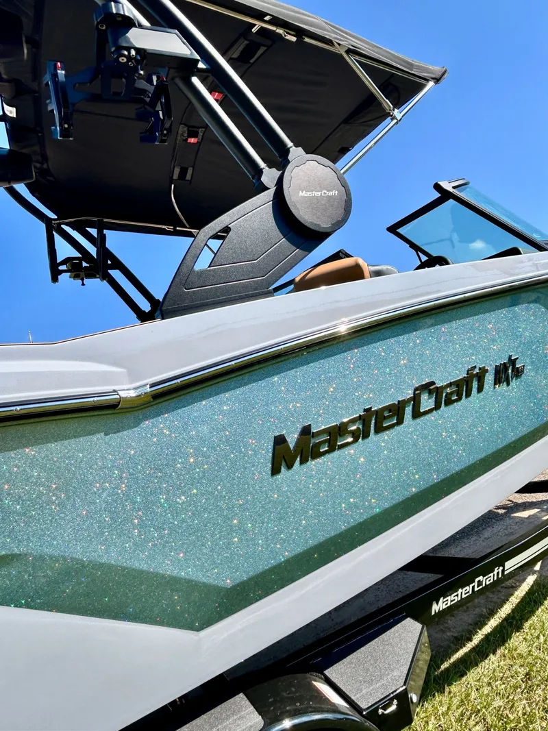 Slide: The Image of MasterCraft NXT22 2026 - 5