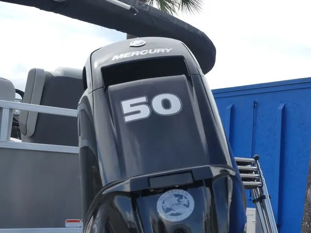 Slide: The Image of Sun Tracker Bass Buggy® 16 XL Select 2026 - 10