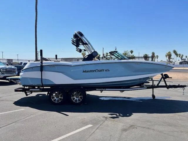 Slide: The Image of MasterCraft NXT24 2025 - 13