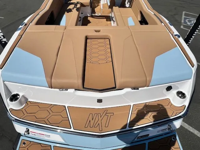 Slide: The Image of MasterCraft NXT24 2025 - 18