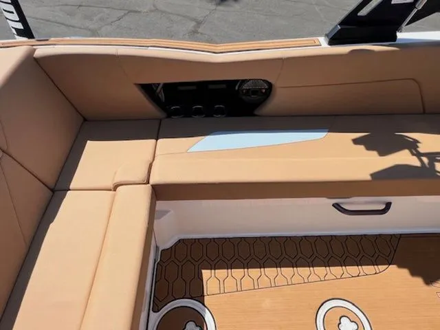 Slide: The Image of MasterCraft NXT24 2025 - 22