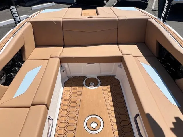 Slide: The Image of MasterCraft NXT24 2025 - 23