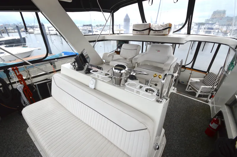 Slide: The Image of Carver Yachts 42 Aft Cabin Motoryacht - Cummins 1987 - 13