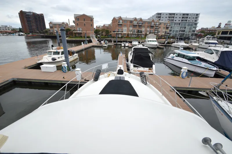 Slide: The Image of Carver Yachts 42 Aft Cabin Motoryacht - Cummins 1987 - 17