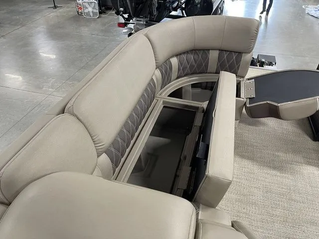 Slide: The Image of Bennington 23 RBR 2020 - 14