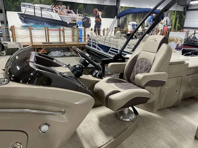 Slide: The Image of Bennington 23 RBR 2020 - 25