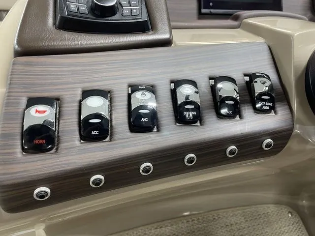 Slide: The Image of Bennington 23 RBR 2020 - 27