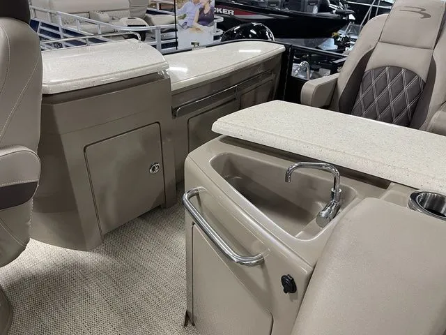 Slide: The Image of Bennington 23 RBR 2020 - 34