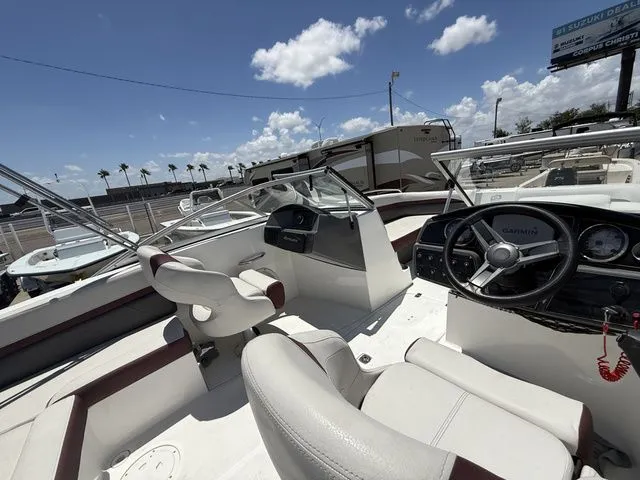 Slide: The Image of Hurricane SunDeck 191 OB 2018 - 5