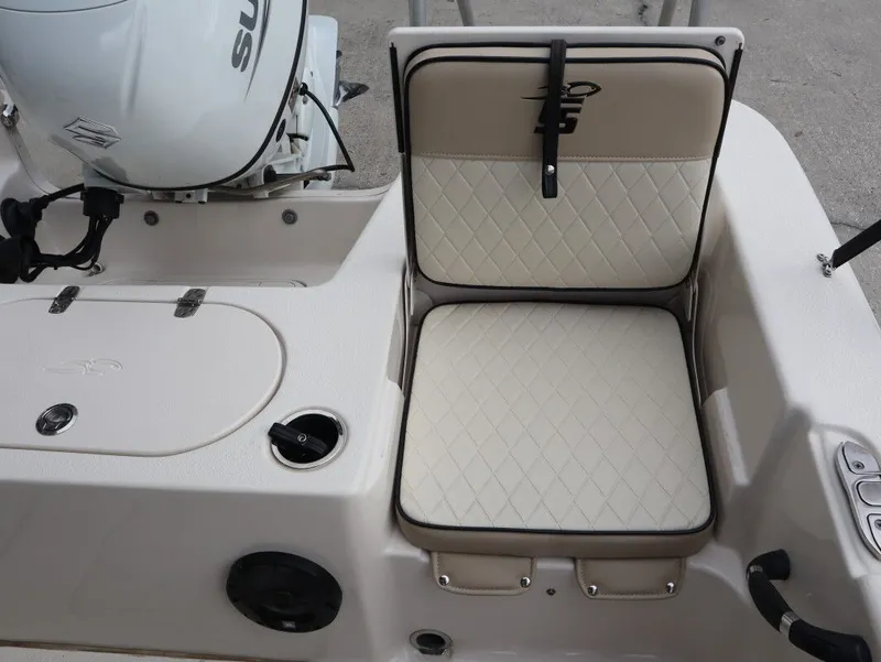 Slide: The Image of Carolina 2022 Carolina Skiff 19 LS 2022 - 17