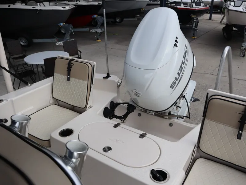 Slide: The Image of Carolina 2022 Carolina Skiff 19 LS 2022 - 18